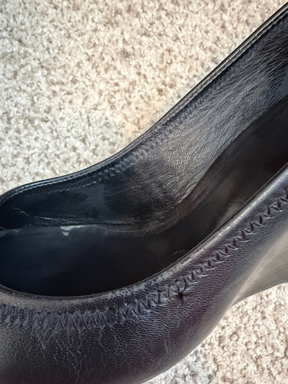 Tory Burch “Sophie” Wedge Heels in Black leather with gold hardware, 8 - Picture 12 of 14